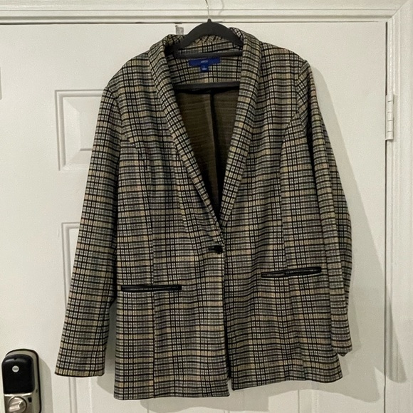 Apt. 9 Jackets & Blazers - Stylish and professional blazer. Size L.